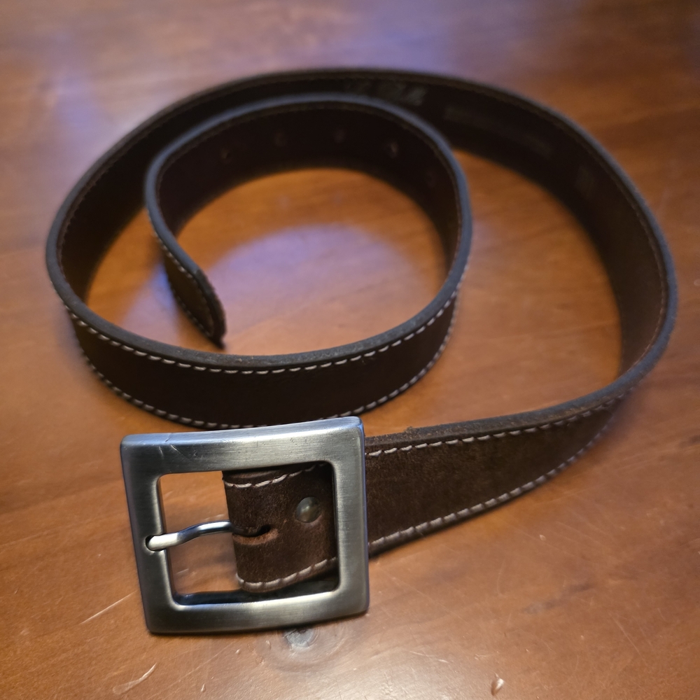 Elegant Brown Leather Women's Belt
